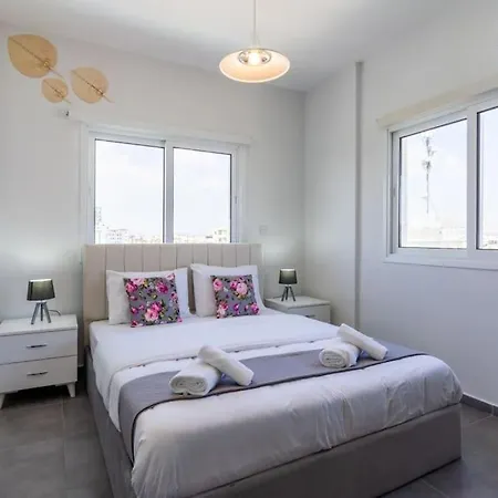 Ruby's 2-bedroom In شقة