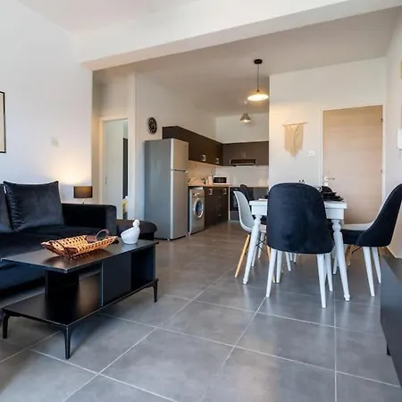 Apartament Ruby's 2-bedroom In Larnaca